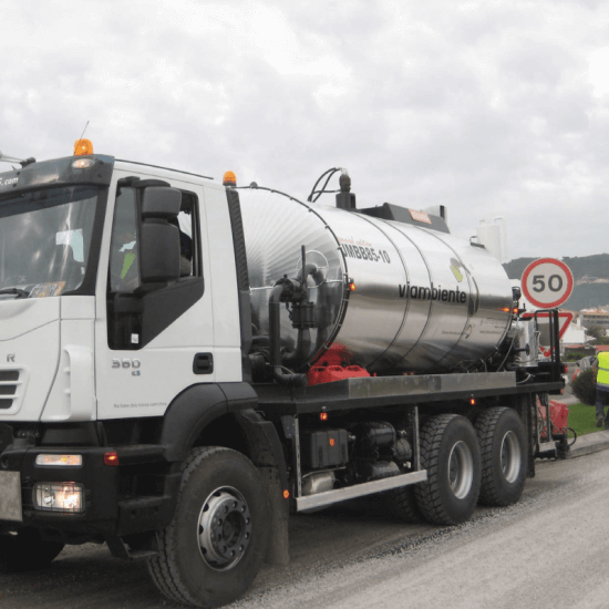 CISTERNA ESPALHAMENTO BETUME BORRACHA